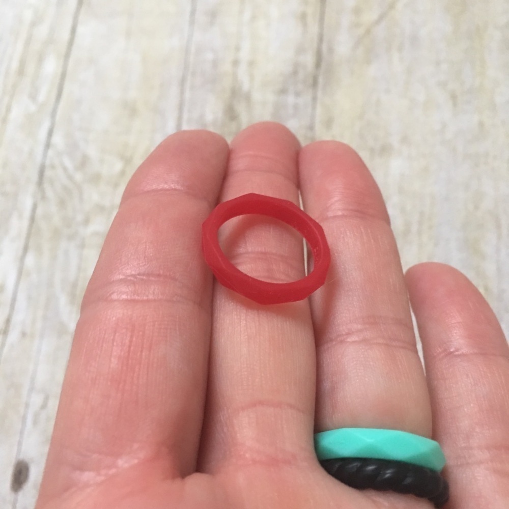 QALO Red Geo Stackable Ring - Picture 4 of 4